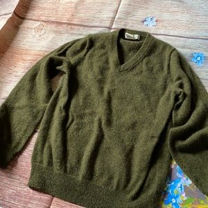 Crewcuts 100% cashmere v-neck sweater